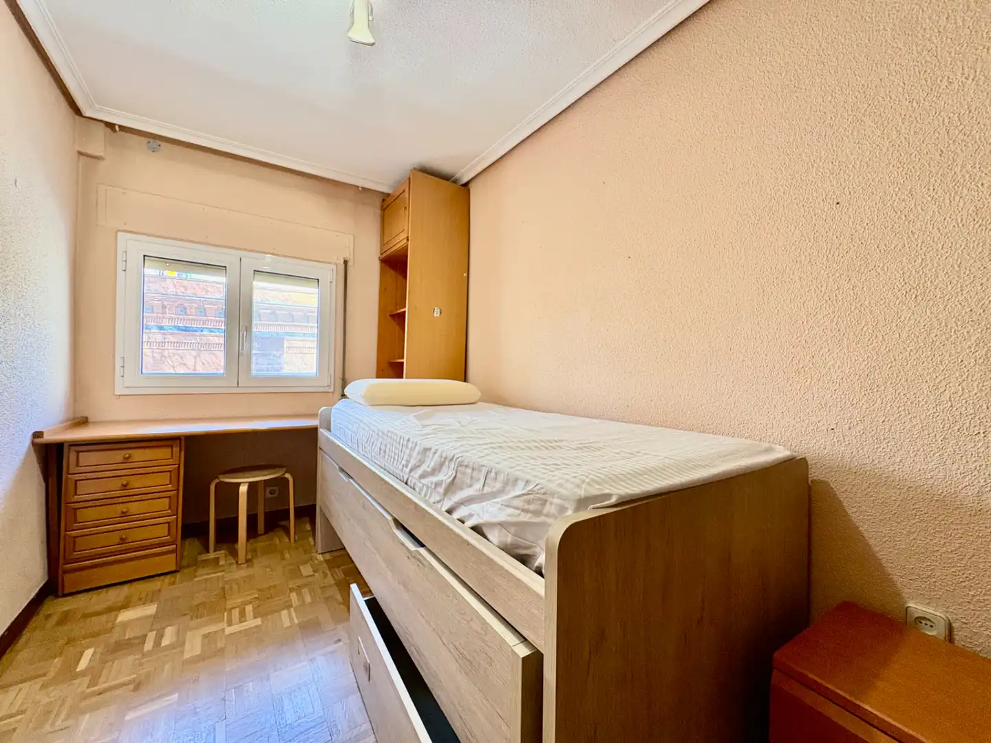 Schlafzimmer von Wohnung zum Verkauf in Madrid mit Klimaanlage, Heizung und Parkett