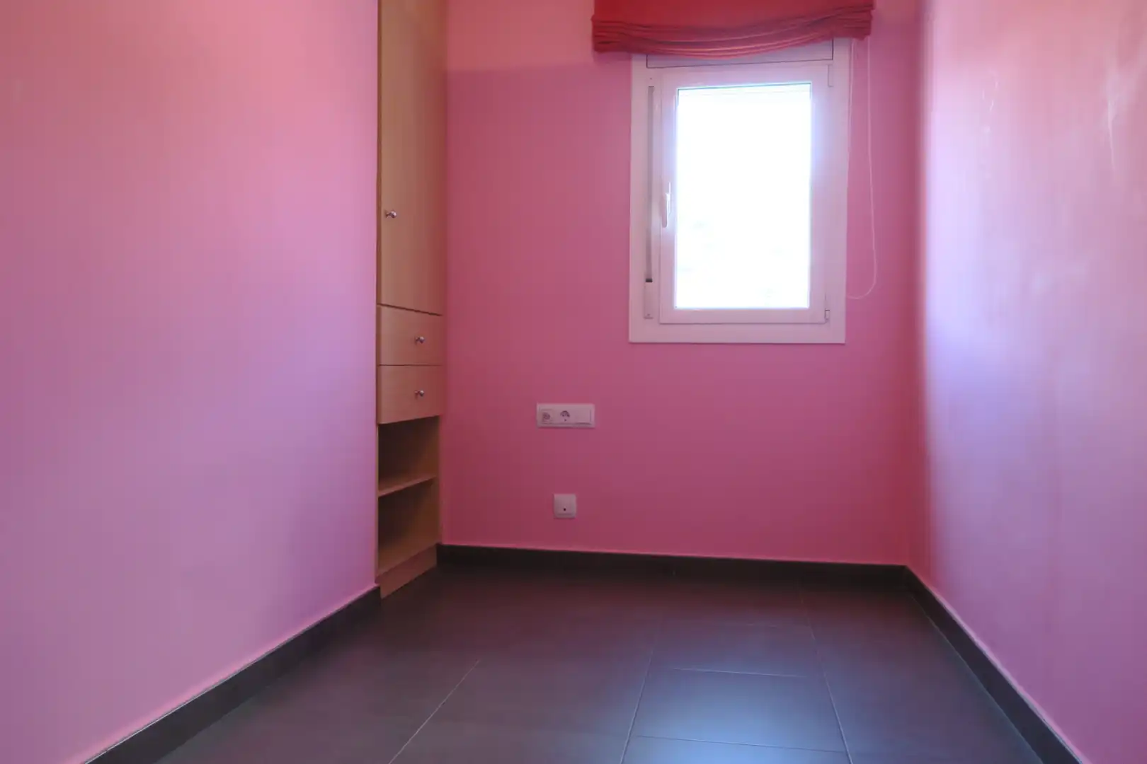 Habitación de Ático en venta en Santa Coloma de Gramenet con Aire acondicionado, Calefacción y Terraza
