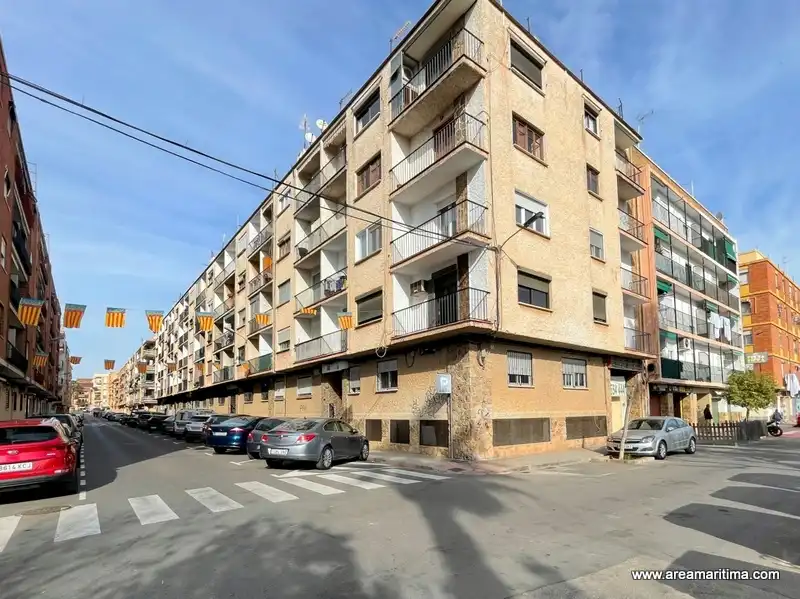 Vista exterior de Local en venta en Burjassot con Aire acondicionado y Calefacción
