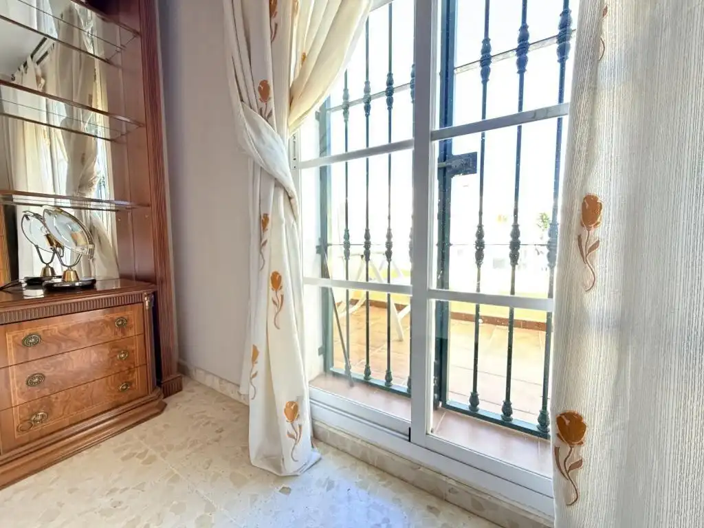 Bedroom of Detached homes for sale in Málaga  with Air Conditioner, Private garden and Terrace