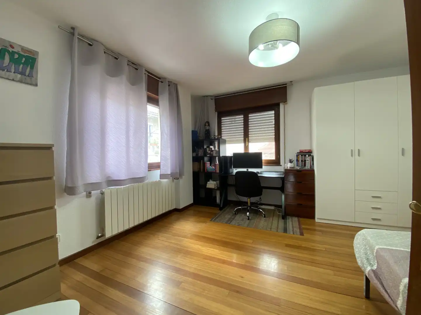 Habitación de Piso en venta en Torrelavega  con Calefacción, Parquet y Terraza