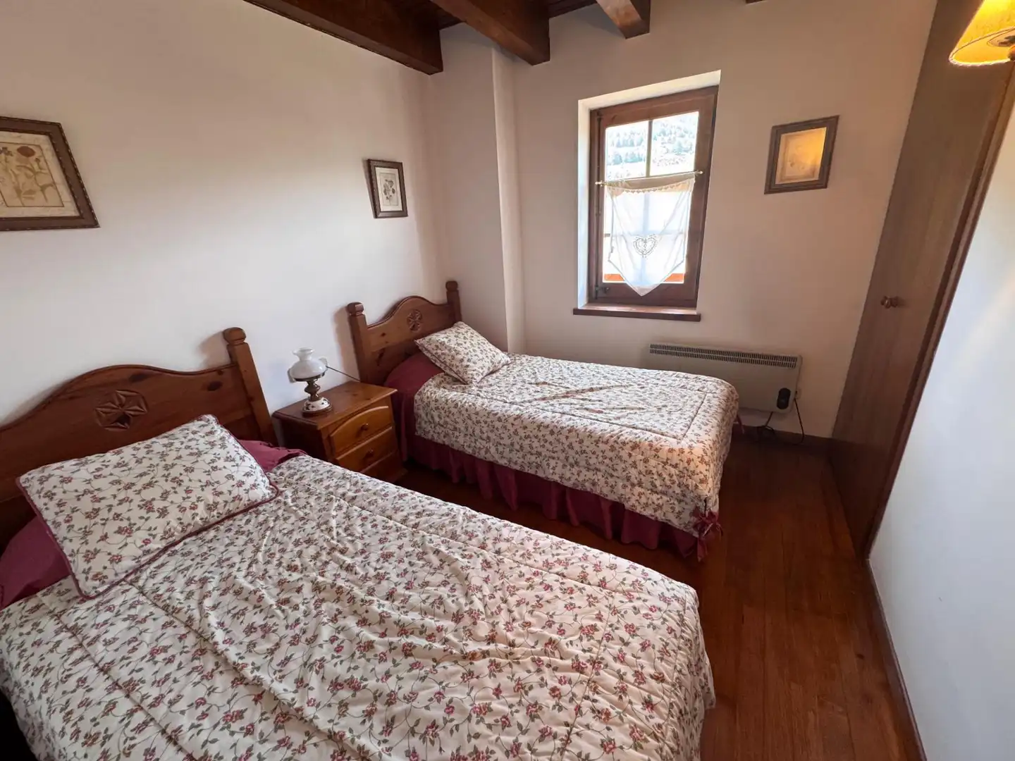 Bedroom of Detached homes for sale in Urús  with Heating, Private garden and Terrace