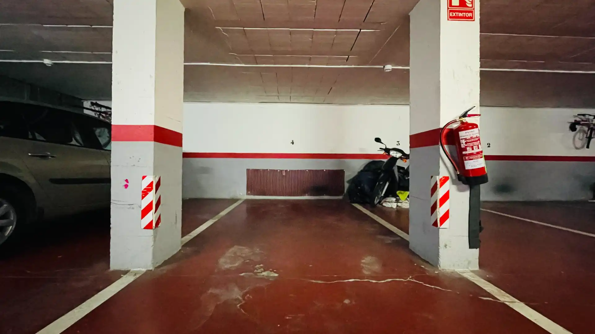 Garaje de alquiler en Carrer Progrés, Corbera de Llobregat