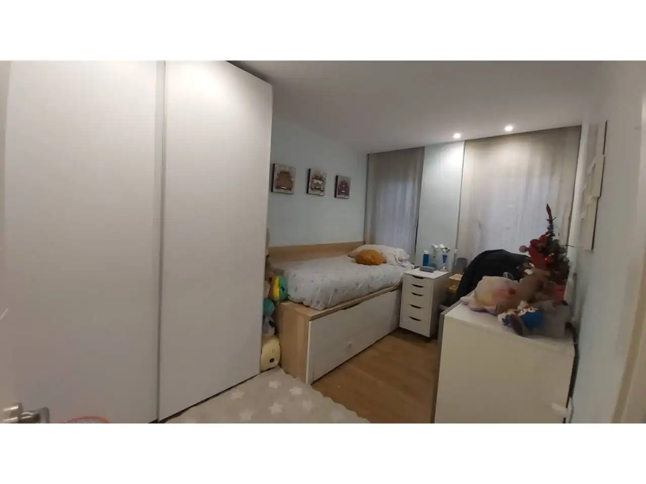 Dormitori de Pis en venda en Sant Cugat del Vallès amb Aire condicionat, Calefacció i Parquet