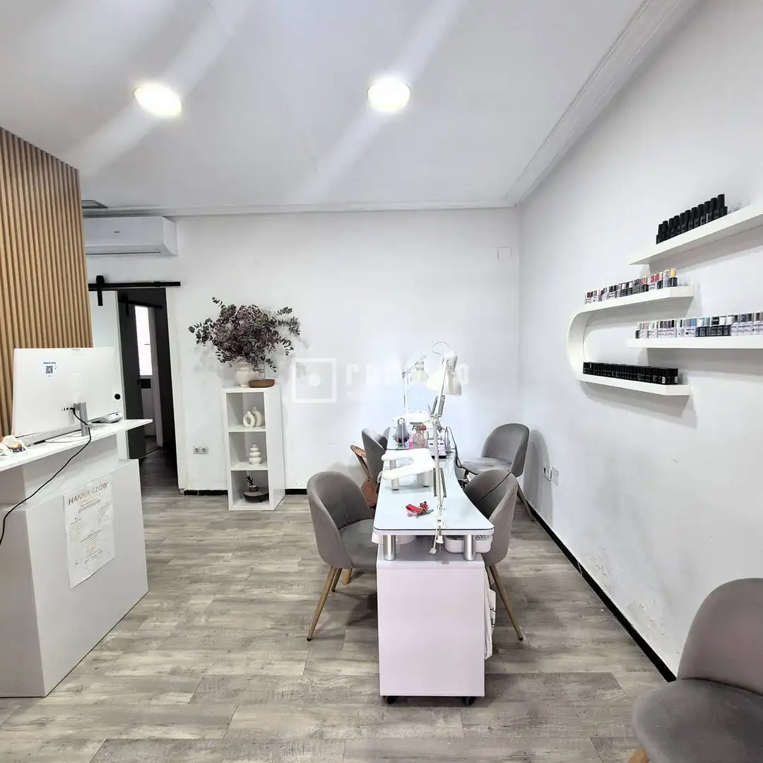 Local en venta en Los Remedios