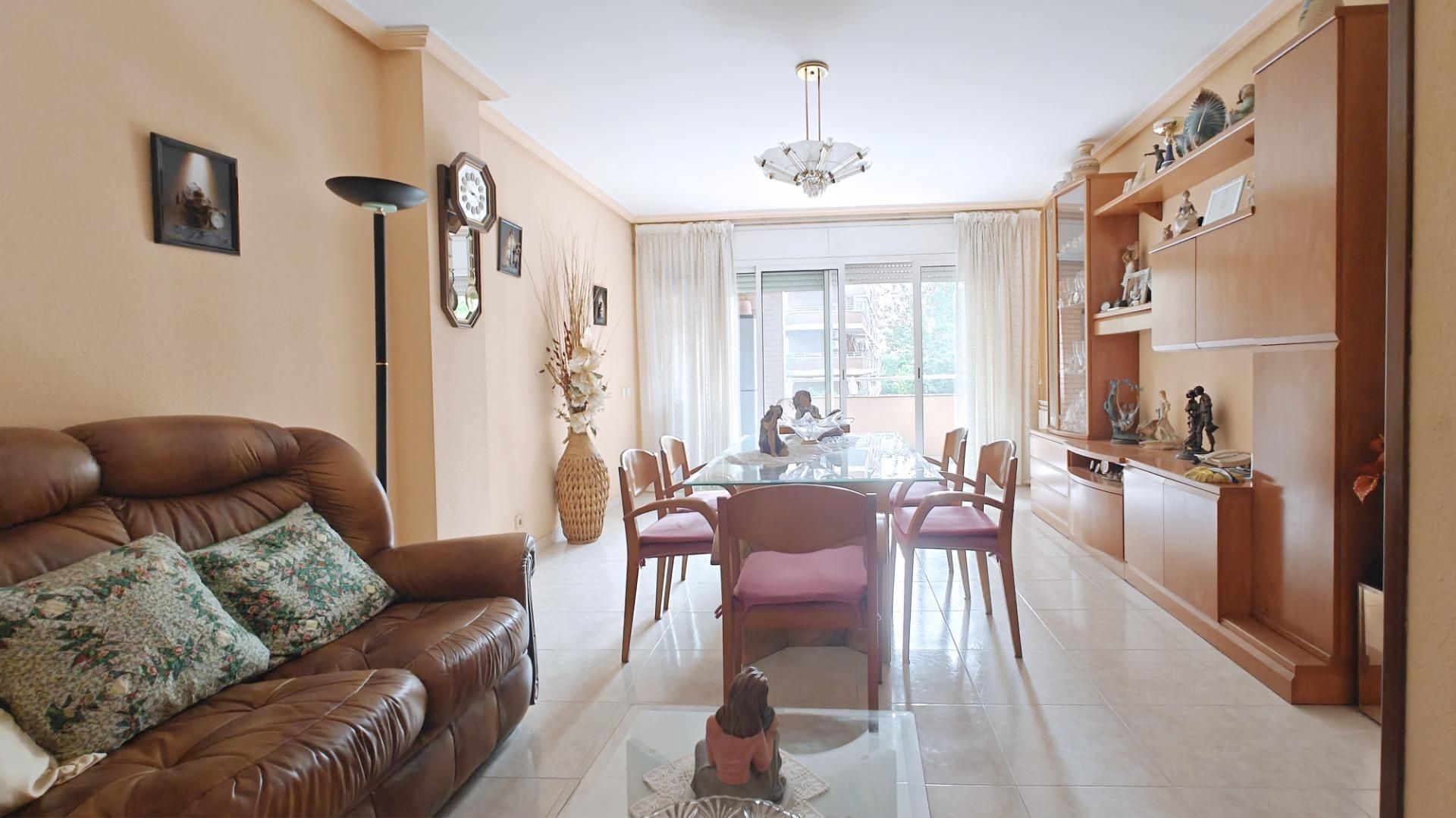 Comedor de Piso en venta en  Tarragona Capital con Calefacción, Terraza y Balcón