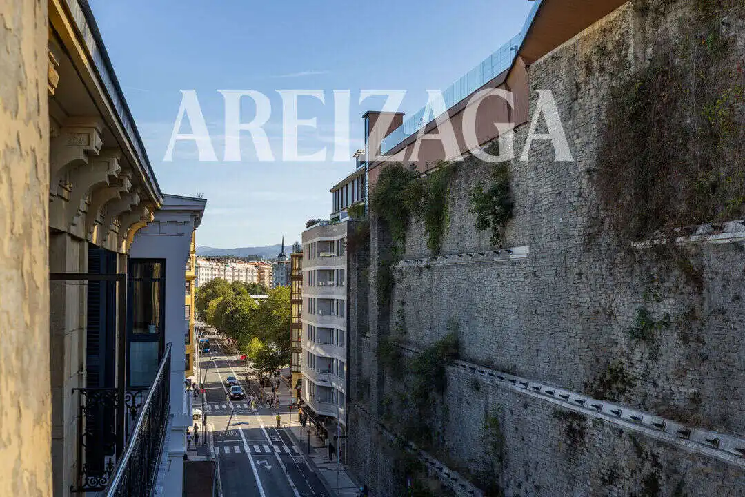 Außenansicht von Wohnung zum Verkauf in Centro 
