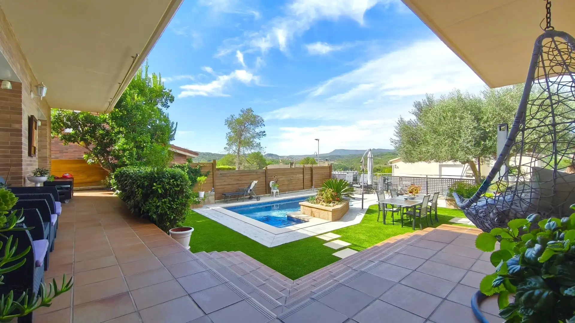 Schwimmbecken von Haus oder Chalet zum Verkauf in Sant Salvador de Guardiola mit Privatgarten, Terrasse und Schwimmbad