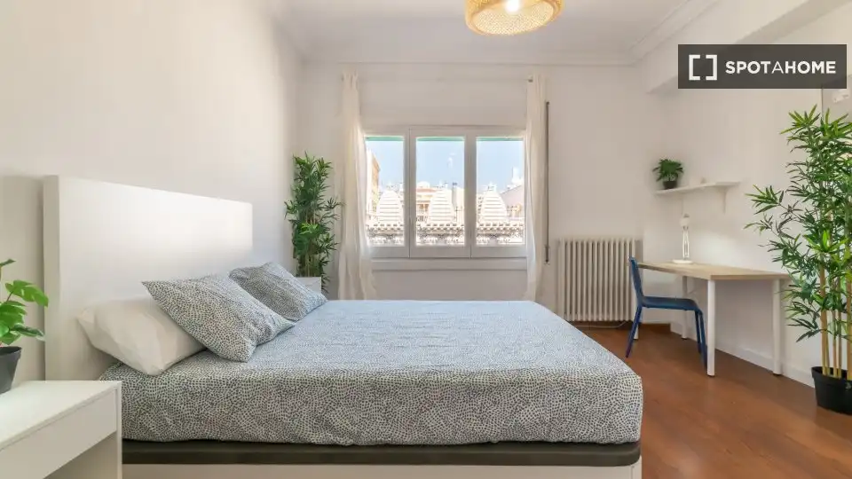 Schlafzimmer von Wohnung zur untervermieten in Barcelona mit Klimaanlage, Heizung und Möbliert