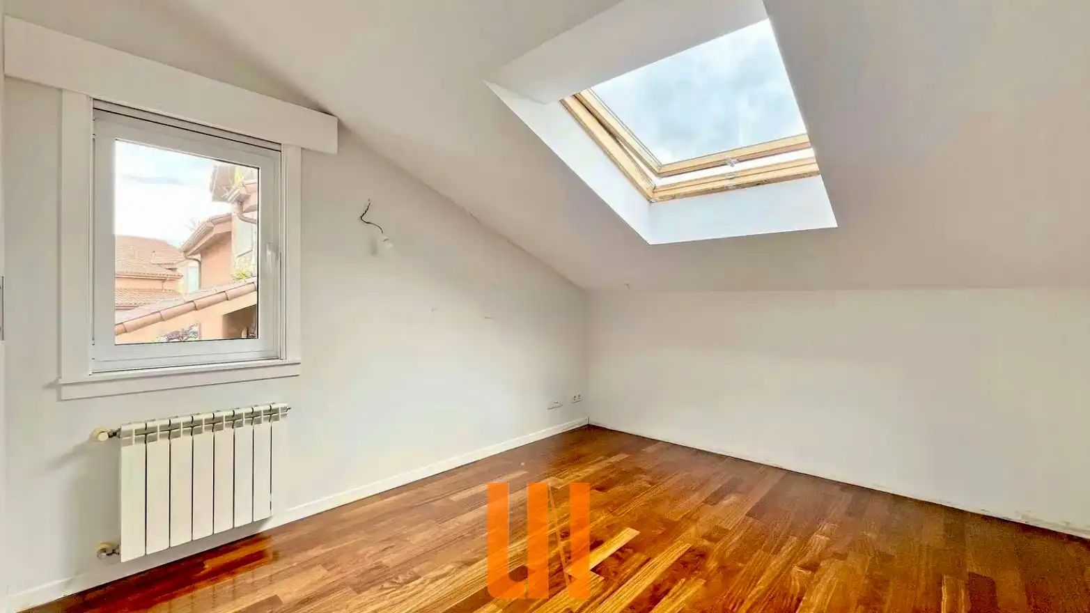 Bedroom of Houses for sale in Miño  with Heating, Private garden and Parquet flooring