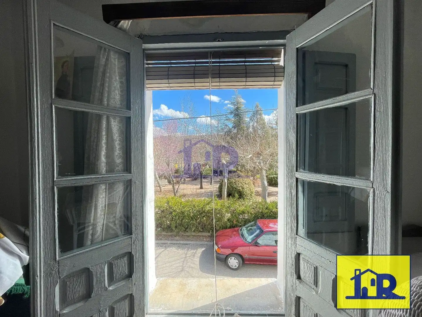 Vista exterior de Casa o xalet en venda en Villalba de la Sierra amb Calefacció i Traster