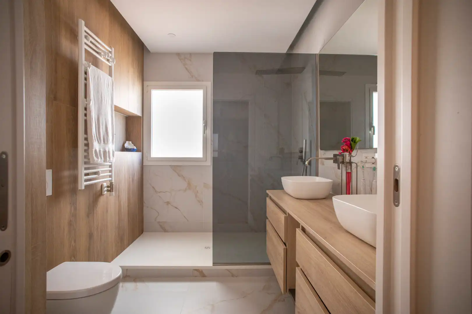 Baño de Casa o chalet en venta en Sant Just Desvern con Aire acondicionado, Calefacción y Jardín privado