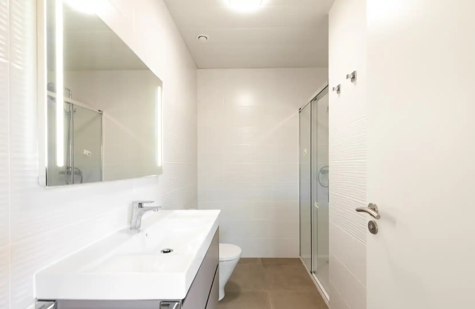 Bathroom of Flat for rent in Martorell  with Air Conditioner, Heating and Terrace