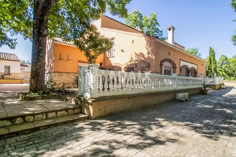 Country homes for sale in Úbeda