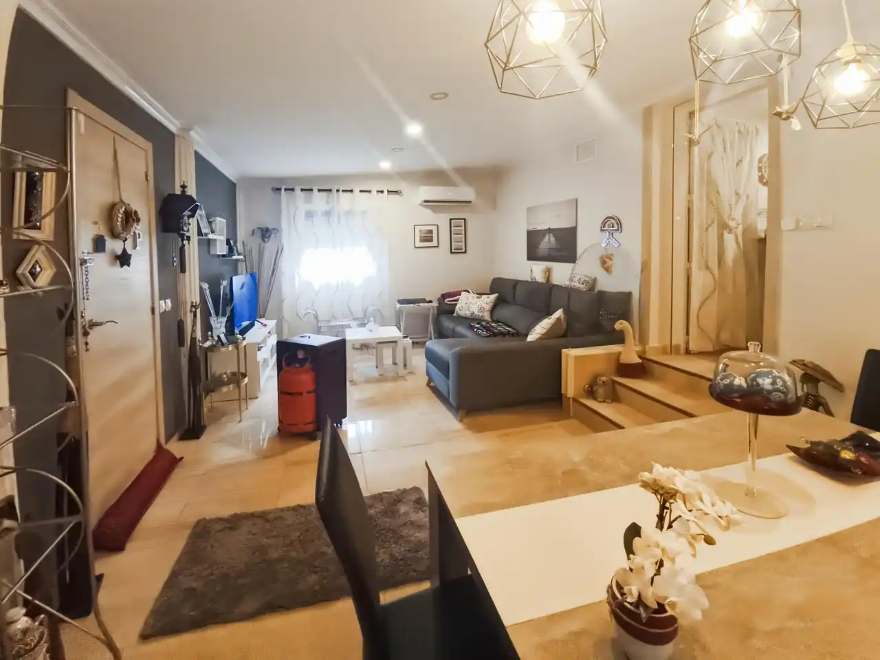 Sala de estar de Casa o chalet en venta en Barajas de Melo con Aire acondicionado, Calefacción y Jardín privado