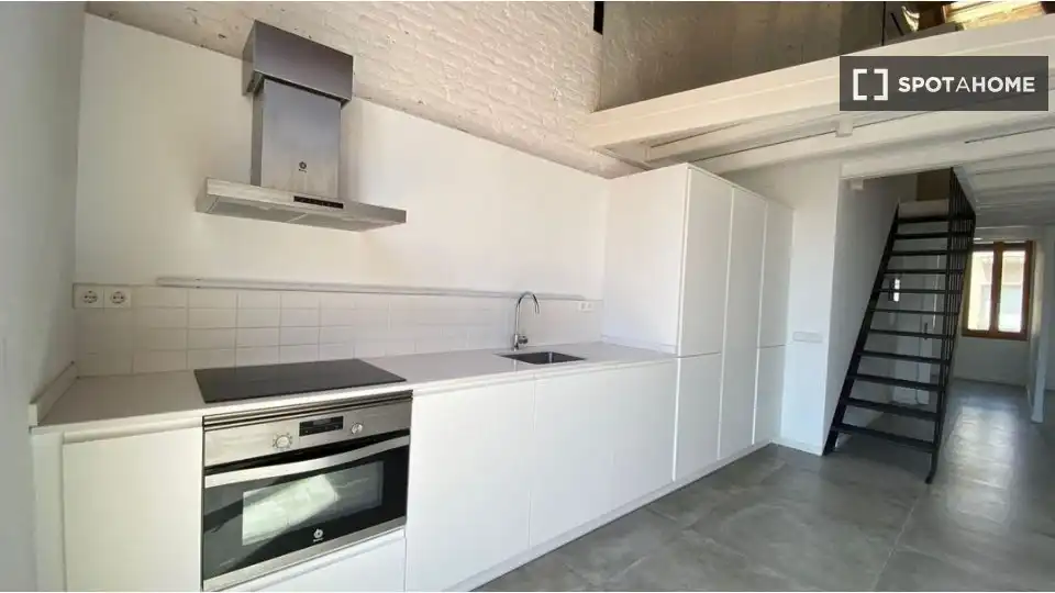 Flat for rent in Centre
