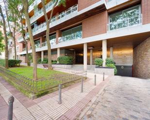 Exterior view of Flat to rent in  Madrid Capital  with Air Conditioner and Terrace