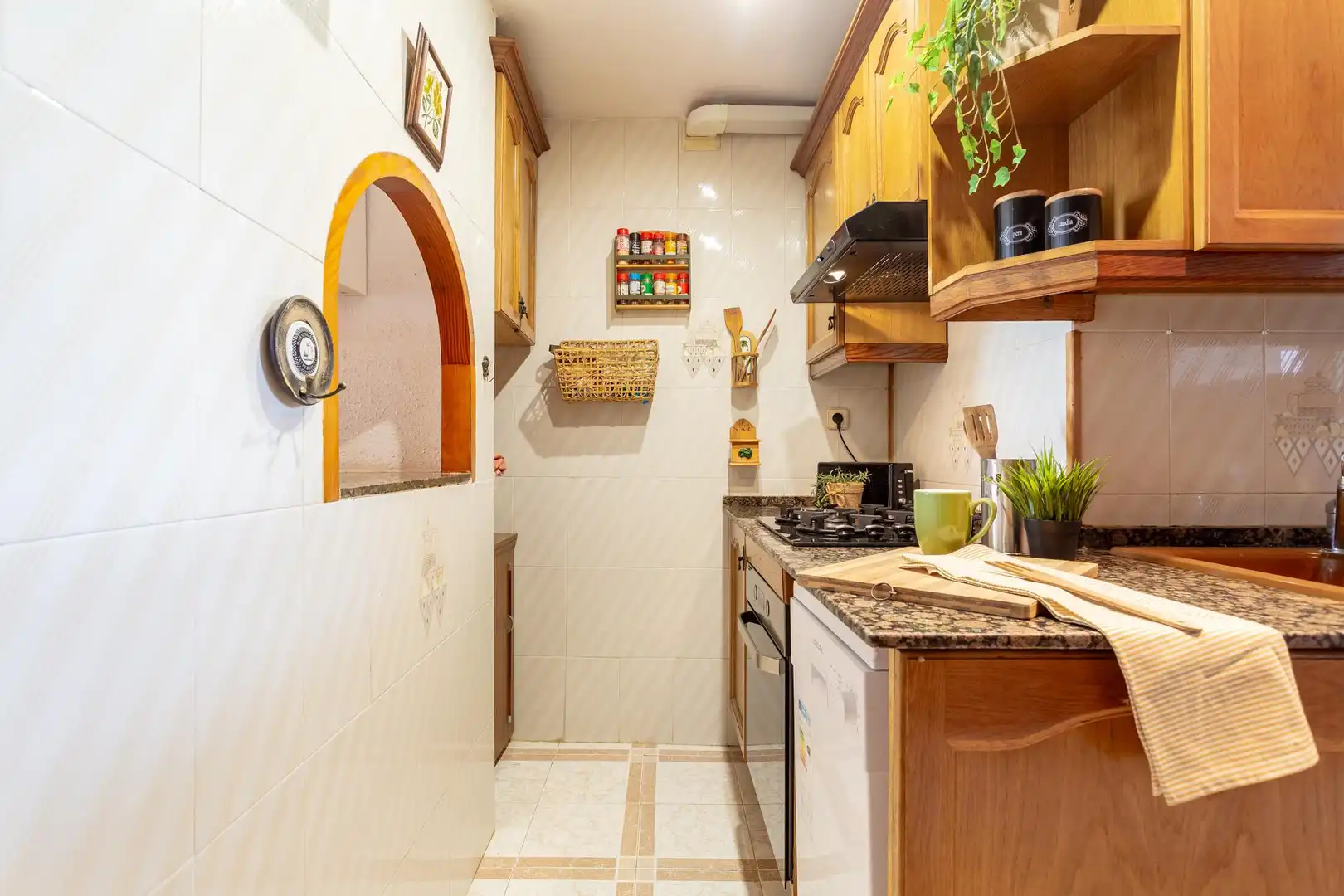 Cuina de Apartament en venda en Salou amb Aire condicionat, Jardí privat i Terrassa