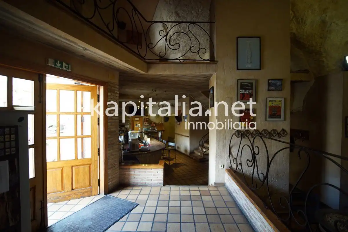 Commercial properties for sale in Bocairent  with Air Conditioner and Furnished