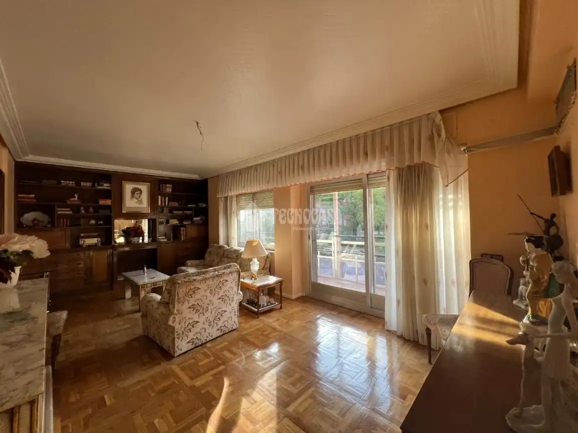 Sala d'estar de Pis en venda en Chamartín