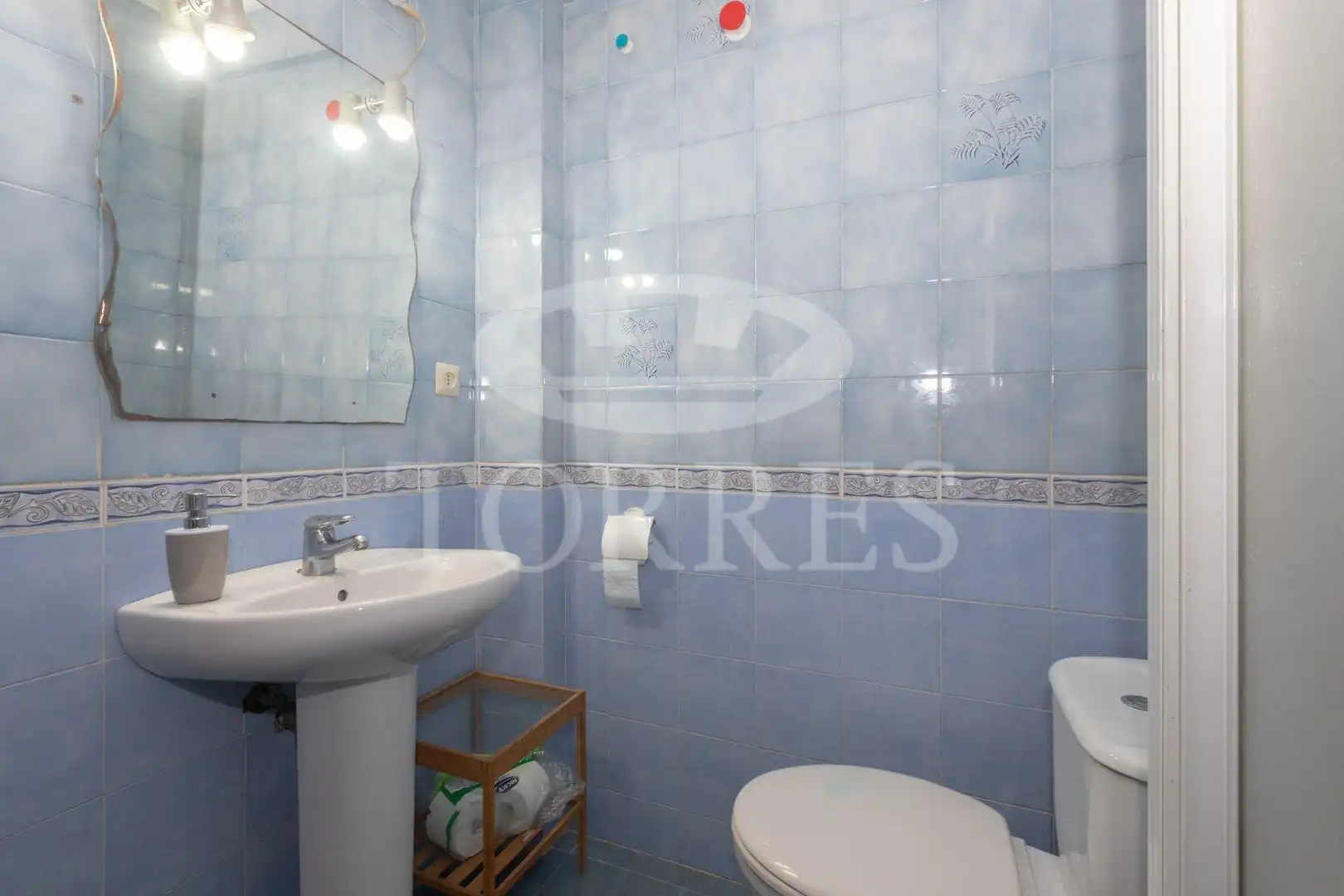 Bathroom of Flat for sale in Málaga  with Air Conditioner and Terrace