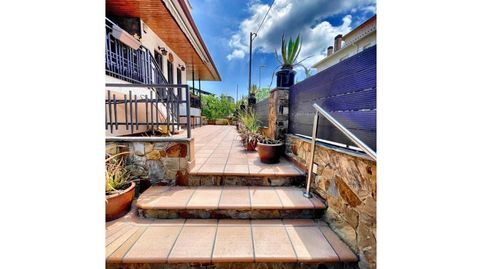 Foto 3 de Casa o chalet en venta en Calle Sol, Serraparera, Cerdanyola del Vallès
