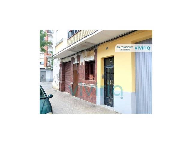Local comercial en Venta en Calle Pintor Camaron, 34 en Ensanche - Parque del Oeste