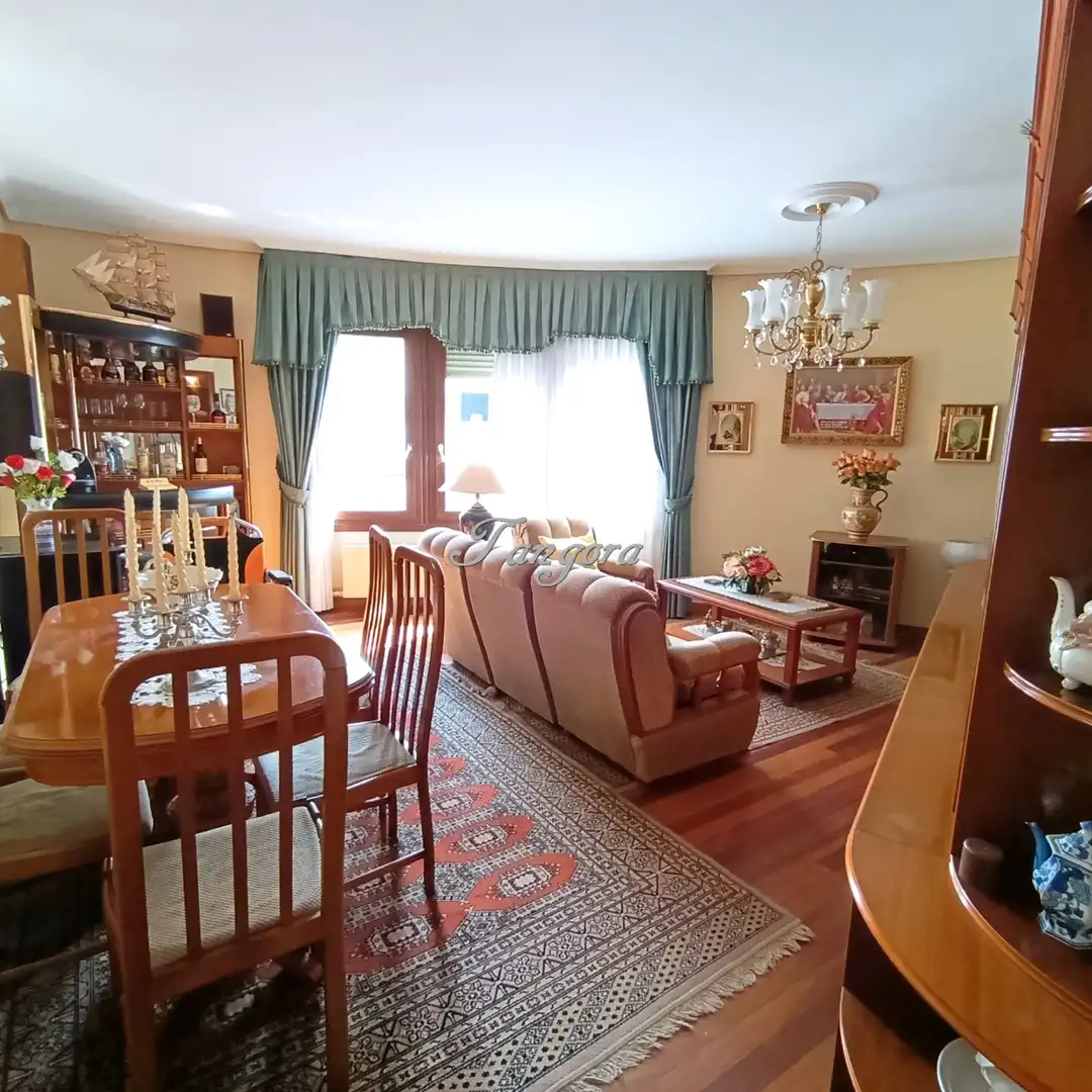 Sala de estar de Piso en venta en Getxo  con Calefacción, Parquet y Terraza