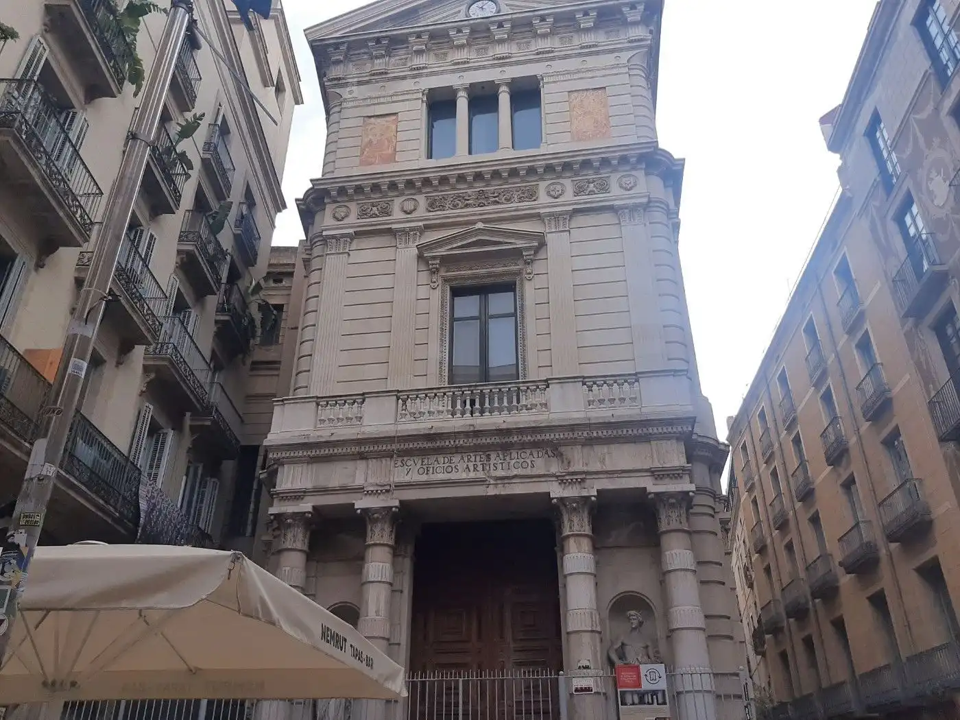 Business premises for transfer in Eixample, imagen 2