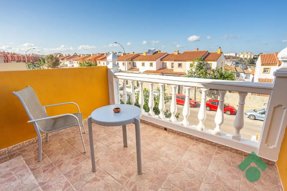 Terrassa de Casa adosada en venda en San Bernabé