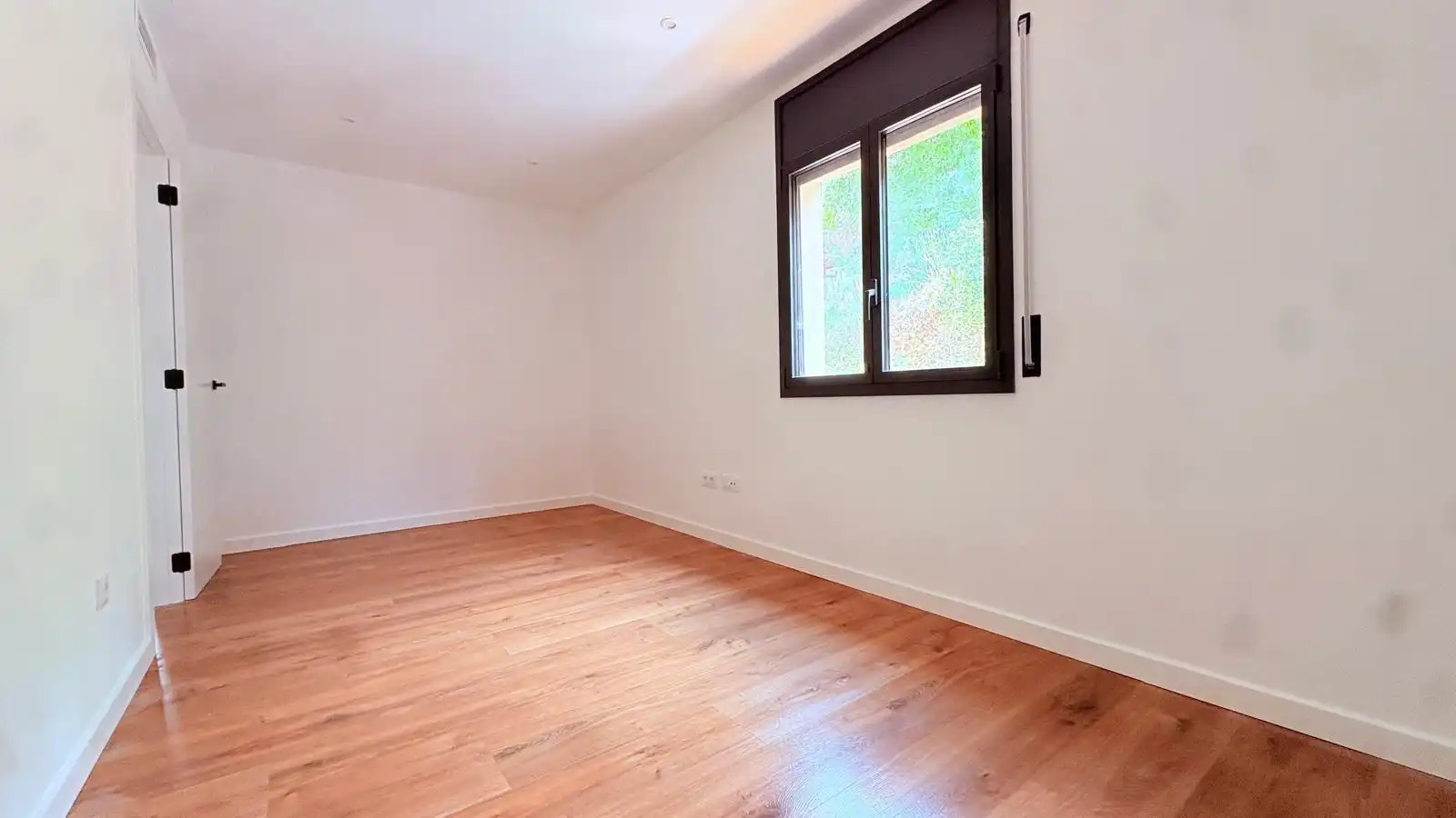 Habitación de Casa o chalet en venta en Castellar del Vallès con Calefacción, Parquet y Terraza