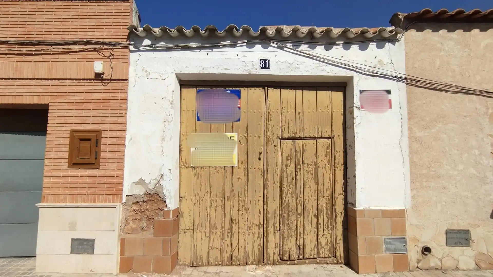 Außenansicht von Einfamilien-Reihenhaus zum Verkauf in Tomelloso