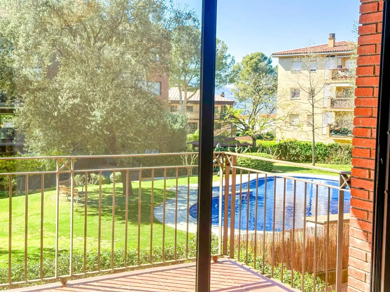 Schwimmbecken von Wohnung zum Verkauf in Girona mit Heizung, Terrasse und Balkon