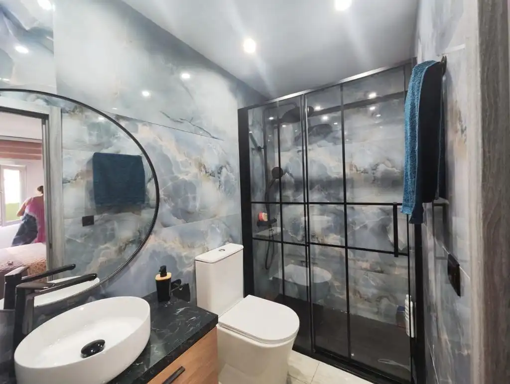 Bathroom of Apartments for sale in Benidorm  with Air Conditioner, Heating and Terrace