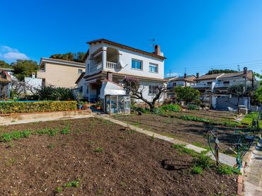 Haus mit Pool zum Verkauf in Segur de Calafell