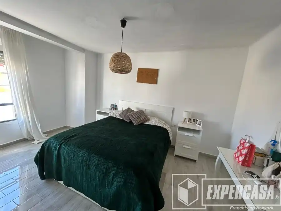 Habitación de Piso en venta en Alzira con Amueblado