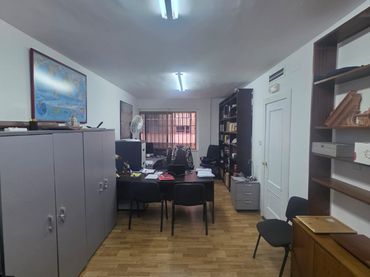Oficina amb ascensor en venda a Centro