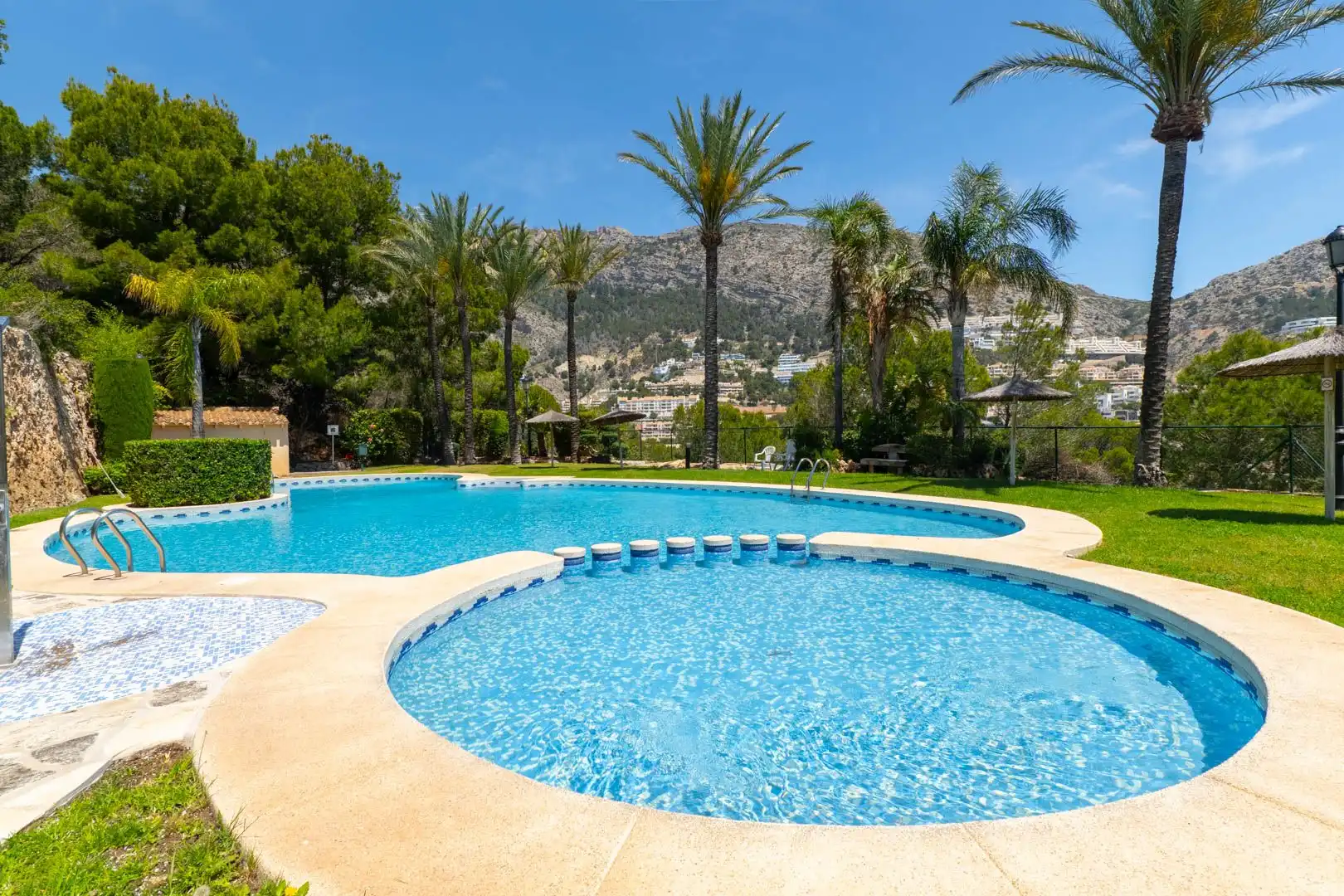 Terraced house with terrace for sale in Mascarat, imagen 2