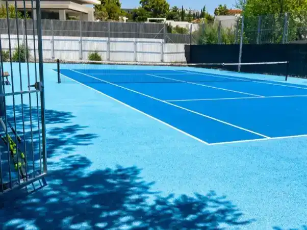 Vista exterior de Casa o xalet en venda en Majadahonda amb Aire condicionat i Piscina