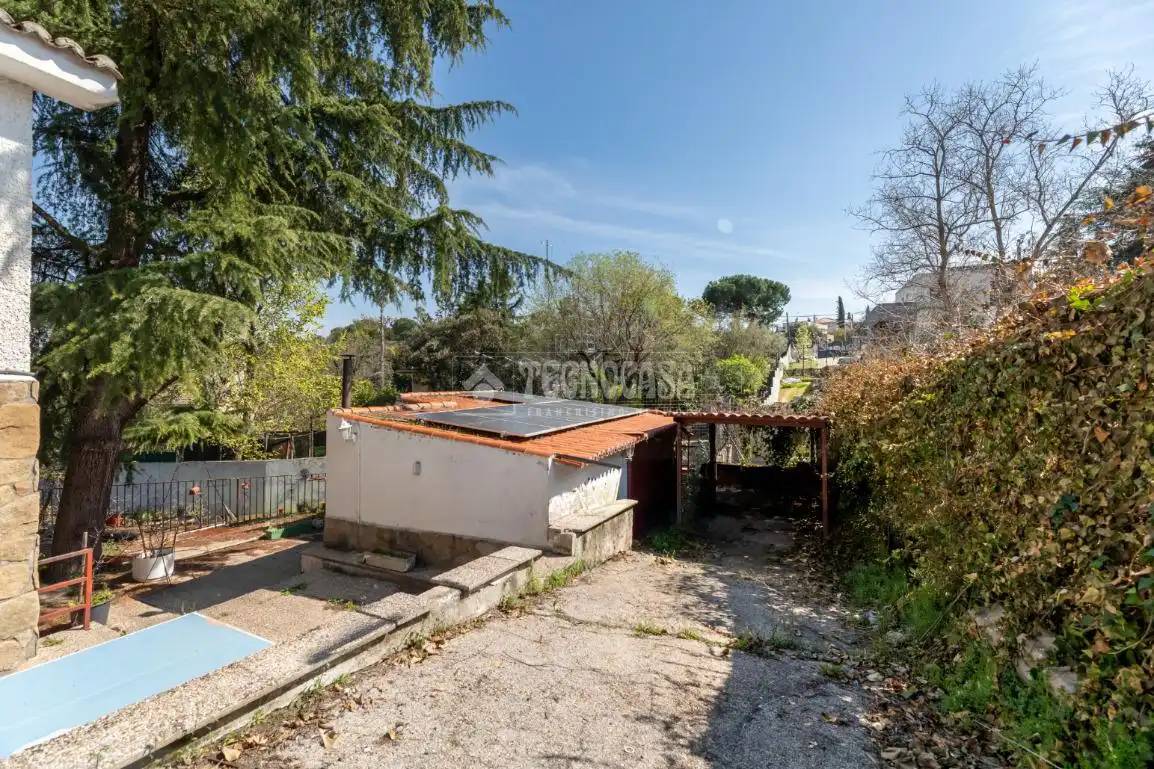Jardí de Casa o xalet en venda en Las Rozas de Madrid amb Aire condicionat, Calefacció i Terrassa