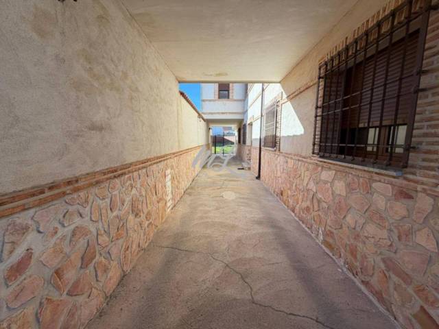 Piso en Venta en Calle Cuesta Planchada en Navahermosa