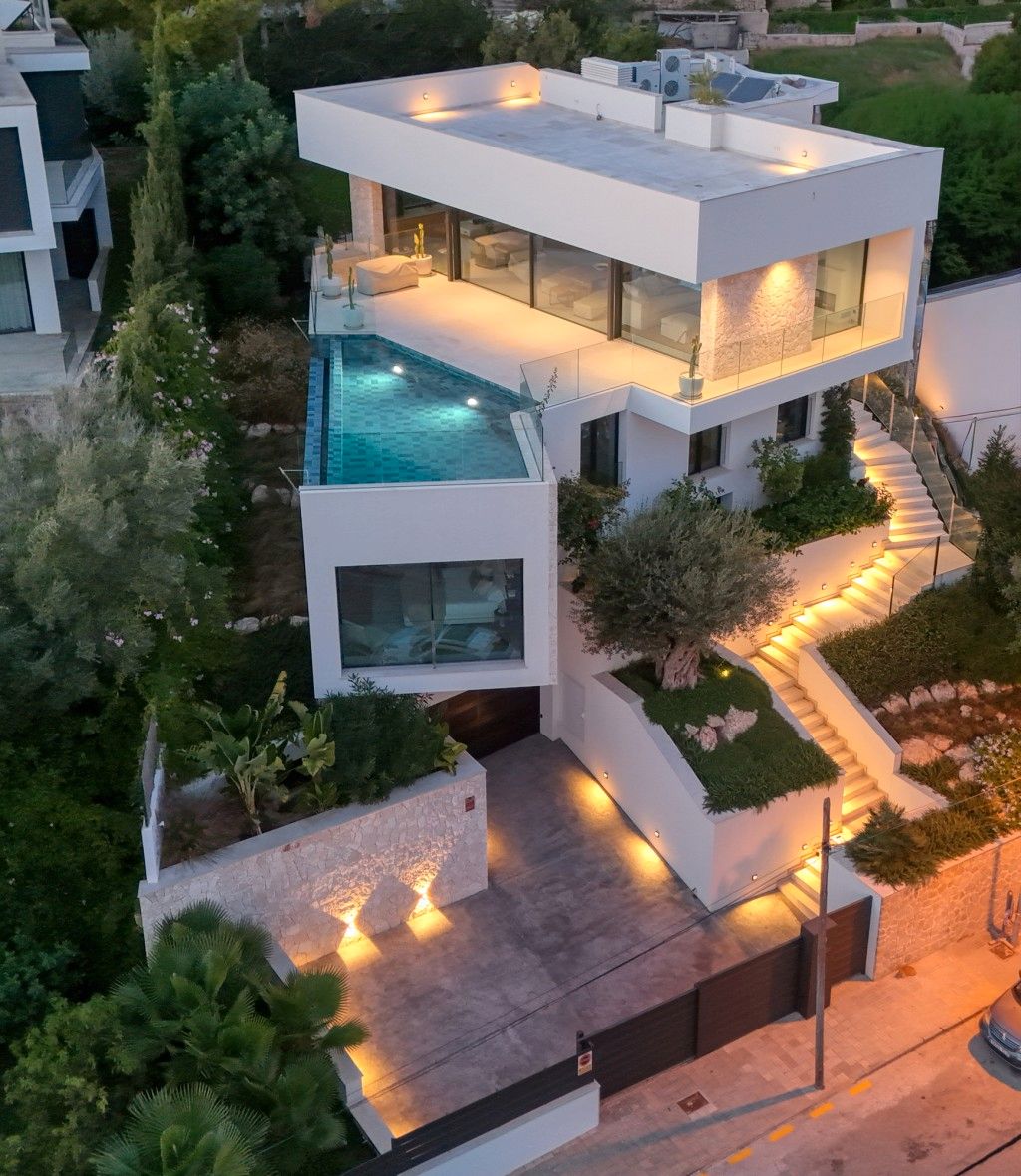 Swimming pool of House or chalet for sale in Calvià  with Air Conditioner, Private garden and Parquet flooring