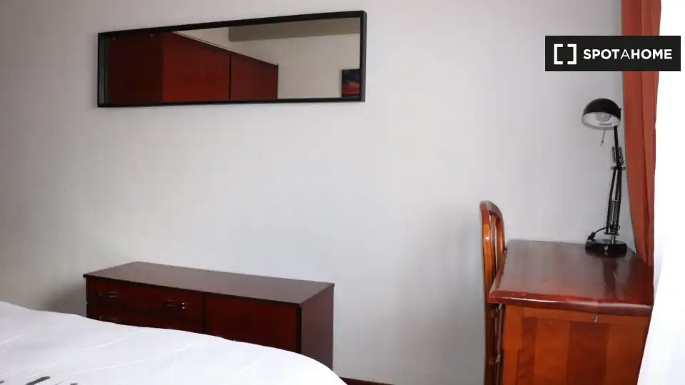 Bedroom of Flat for rent in Alcalá de Henares  with Air Conditioner, Heating and Furnished