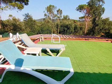 Casa amb jardí en venda a La Goba