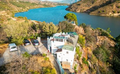 Vista exterior de Casa o xalet en venda en El Valle amb Terrassa