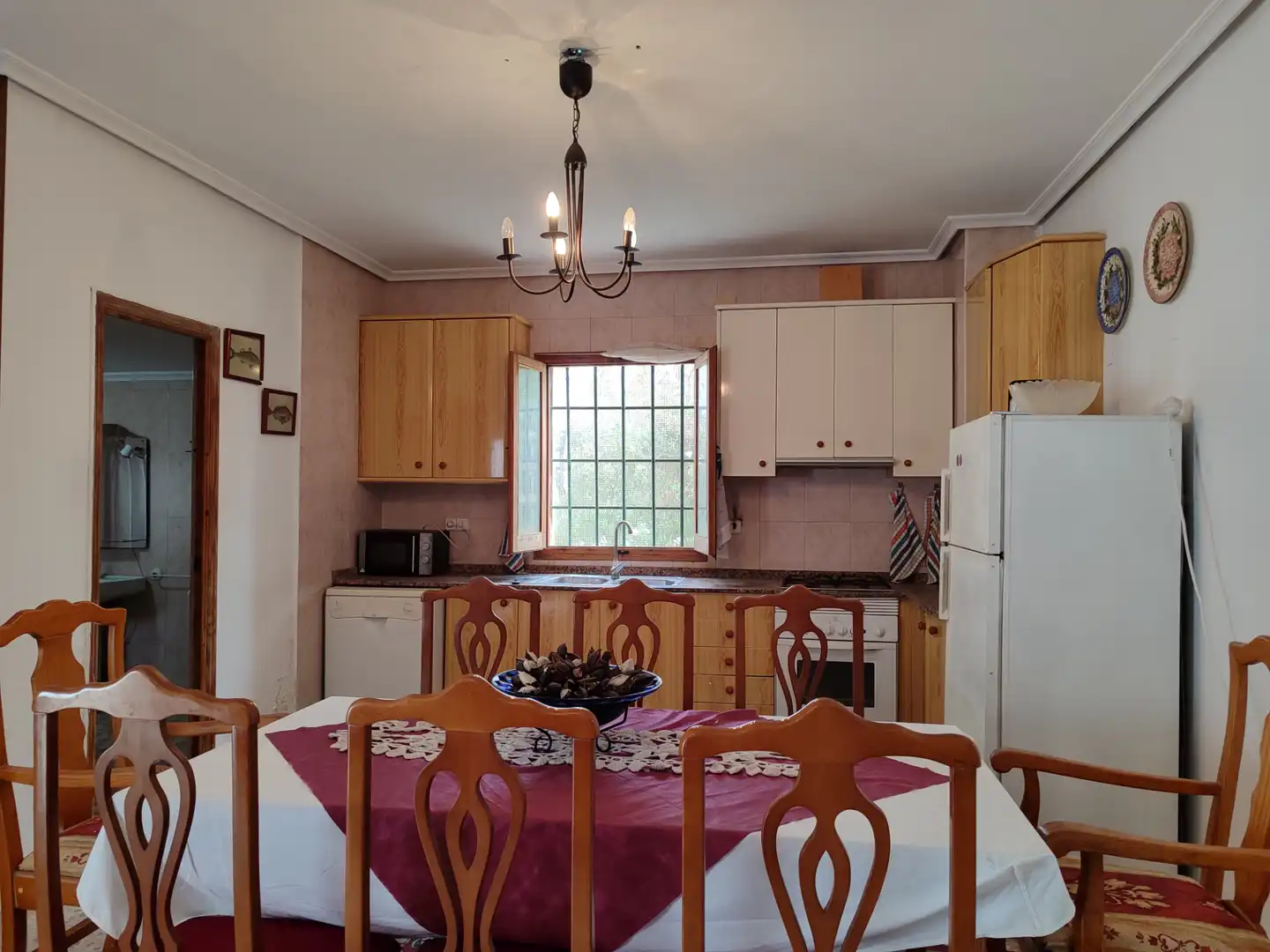 Cuina de Casa o xalet en venda en Elche / Elx amb Jardí privat, Traster i Moblat
