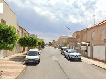 Casa en venta en Calle VILANOVA GELTRU(R)