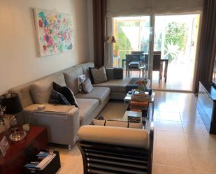 Living room of House or chalet for sale in Guardamar de la Safor  with Air Conditioner, Terrace and Balcony