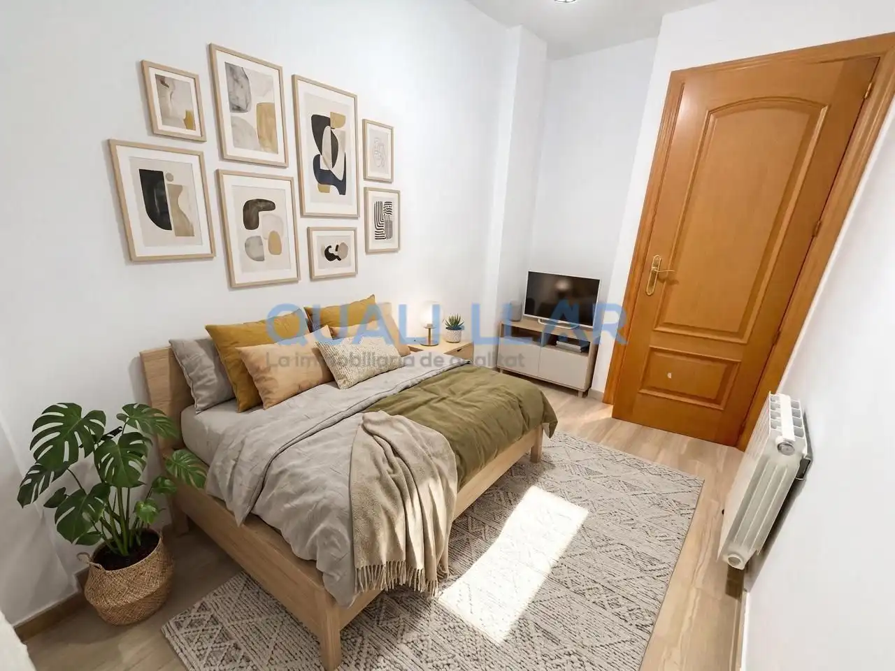 Habitación de Piso en venta en Cornellà de Llobregat con Aire acondicionado, Calefacción y Parquet