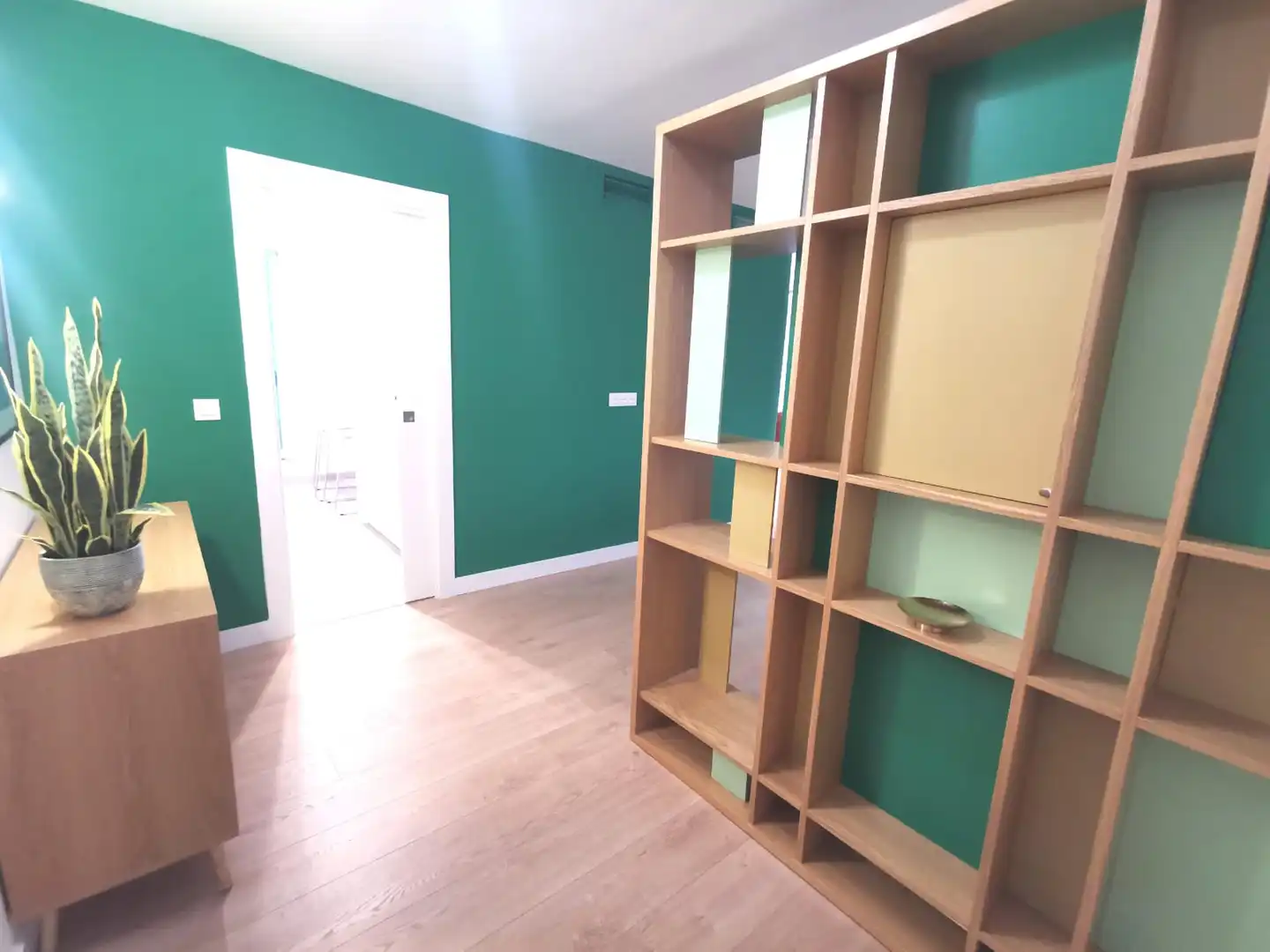 Dormitori de Pis de lloguer en Granada amb Aire condicionat, Parquet i Moblat